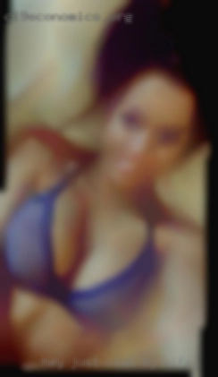 Hey just club my wife looking for on the side fun.
